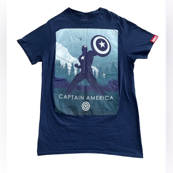 Marvel: Captain America Tee Shirt - Picture 8 of 11